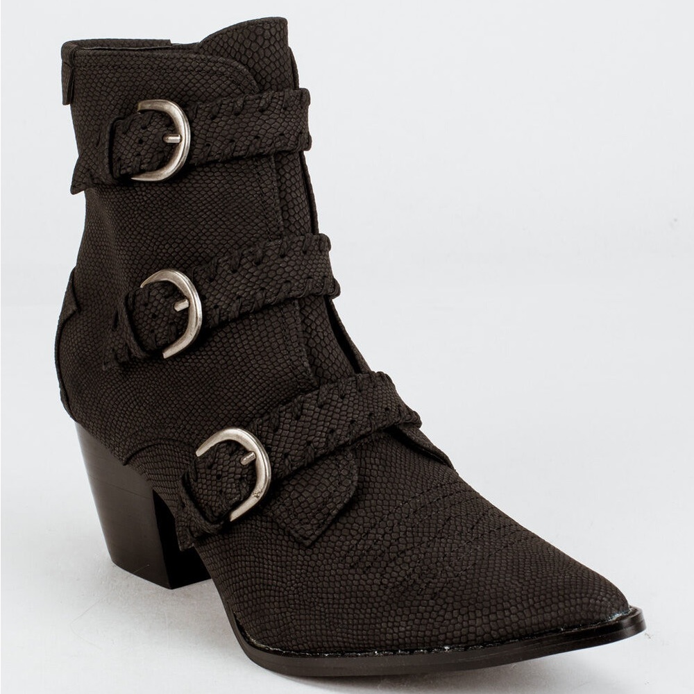 Coconuts by Matisse Charmer Booties in Black